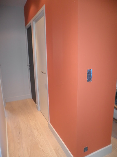 peinture orange couloir